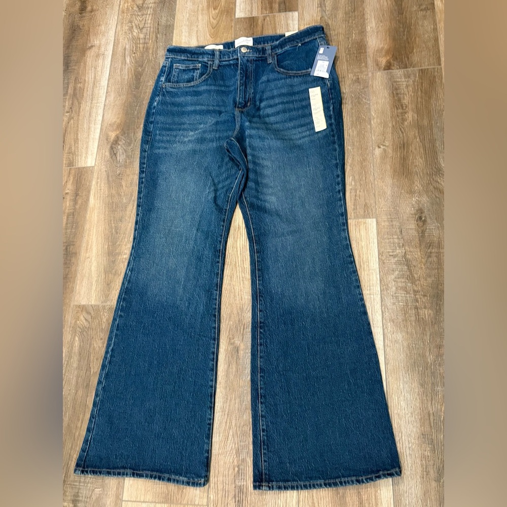 Universal Thread Medium Blue Wide Leg Jeans